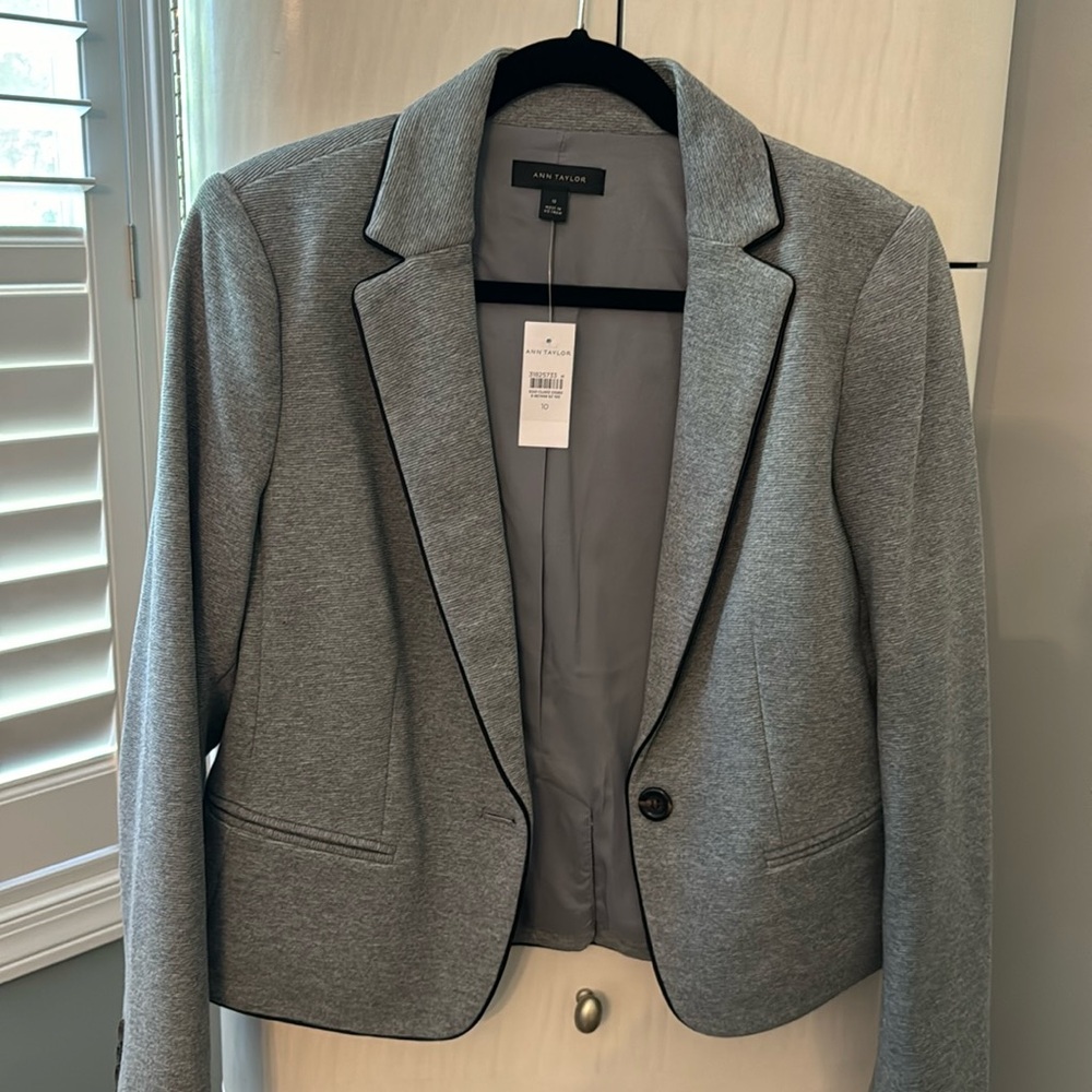 Ann Taylor Gray Blazer size 10
